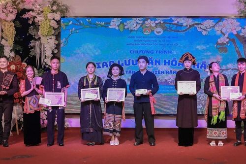 Thế hệ trẻ gắn kết, lan tỏa nét đẹp văn hóa dân tộc Thái tại Hà Nội