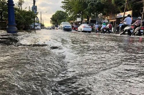 Cảnh báo ngập úng do triều cường tại khu vực Đông Nam Bộ và ven biển Bắc Bộ