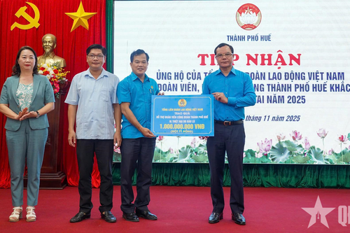 Tổng Liên đoàn Lao động Việt Nam hỗ trợ 1 tỷ đồng giúp đoàn viên khắc phục hậu quả bão lũ