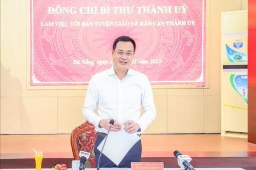Tiếp tục phát huy vai trò 'đi trước, mở đường' của công tác tuyên giáo, dân vận
