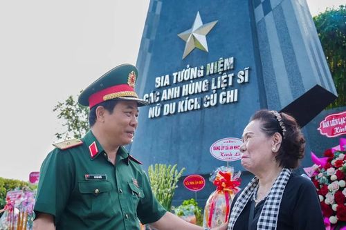 Họp mặt kỷ niệm 60 năm thành lập Trung đội Nữ du kích Củ Chi