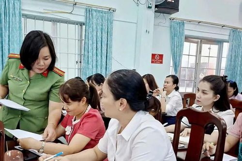 Chủ động thông tin, không để tin giả dẫn dắt dư luận