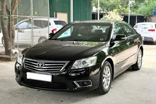 Toyota Camry chạy 15 năm, ODO 130.000km, giá 300 triệu có nên mua?