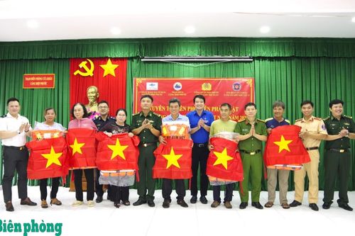 Lan tỏa 'Ngày pháp luật Việt Nam' ở khu vực biên giới