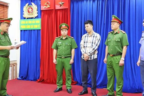 Huy động vốn rồi chiếm đoạt hàng trăm tỷ đồng, giám đốc và kế toán Công ty Hiền Khiêm bị bắt