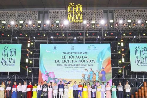 Bế mạc Lễ hội Áo dài Du lịch Hà Nội 2025: Hành trình tôn vinh di sản và sáng tạo