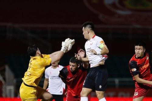 Hoàng Đức ghi bàn, Ninh Bình tiếp tục bất bại; Real Madrid gây thất vọng