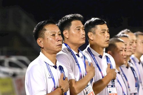 HLV Văn Sỹ Sơn: 'Niềm vui lớn nhất của tôi không chỉ nằm ở chiến thắng mà là tinh thần thi đấu của các học trò'