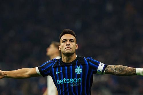 Martinez ghi bàn, Inter thắng Lazio 2-0 lên ngôi đầu