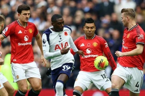 Man United 2-2 Tottenham: Hàng thủ báo động đỏ, 6 bàn/3 trận