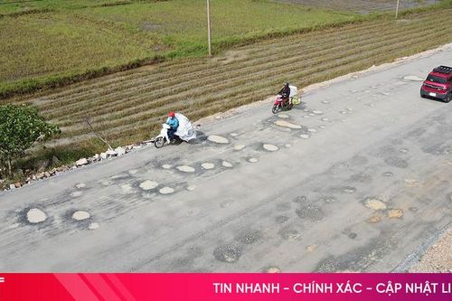 Chi chít ổ voi, ổ gà trên tuyến QL 1 đang nâng cấp ở cửa ngõ Nam Hà Tĩnh