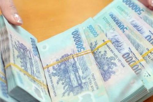 Truy tố người phụ nữ dùng giấy tờ của mẹ để lừa đảo ngân hàng