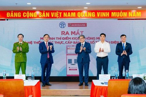 Hà Nội triển khai Kiosk thông minh chứng thực điện tử