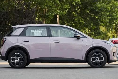 'Phát sốt' vì mẫu xe hơi đô thị giá hơn 330 triệu đồng