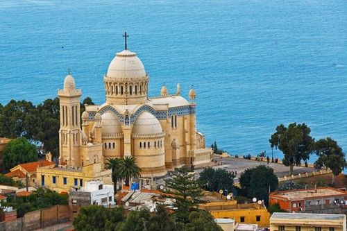 Nhà thờ Đức Bà châu Phi - Biểu tượng tôn giáo và hòa hợp văn hóa của Algeria