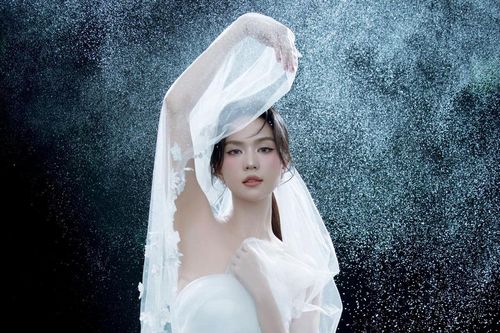 Ngọc Trinh bất ngờ chia sẻ về chuyện kết hôn
