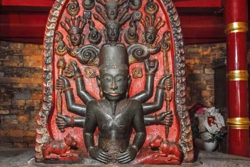 Trung tâm Bảo tồn Di sản Văn hóa tỉnh Khánh Hòa: Số hóa 2 bảo vật quốc gia