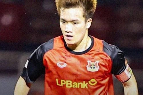 Ninh Bình thắng 4-3, nối 35 trận bất bại, vững ngôi đầu