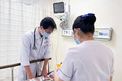 Bộ Y tế yêu cầu truy xuất nguồn gốc thực phẩm vụ hàng trăm người ngộ độc sau khi ăn bánh mì