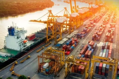 Ngân hàng UOB nâng dự báo tăng trưởng GDP VIệt Nam lên 7,7%