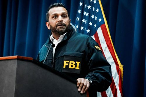 Giám đốc FBI bí mật thăm Trung Quốc