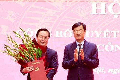 Thành ủy Hà Nội công bố quyết định của Bộ Chính trị về công tác cán bộ