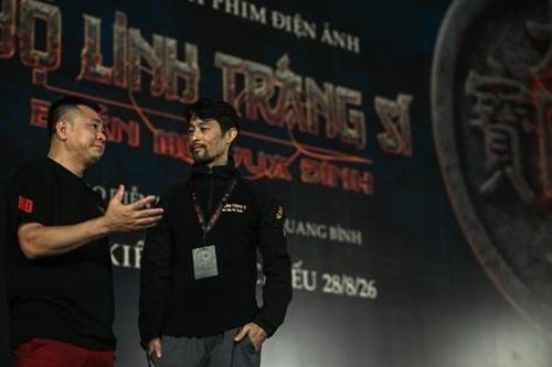 Johnny Trí Nguyễn tiết lộ điều chưa từng xuất hiện trong phim huyền sử có NSND Tự Long tham gia