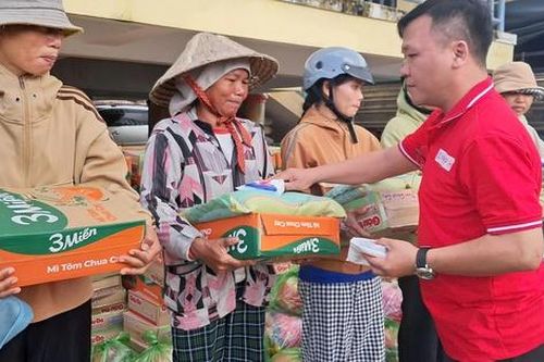Hơn 3,3 tỷ đồng cứu trợ khẩn cấp người dân 3 tỉnh bị ảnh hưởng bởi bão số 13