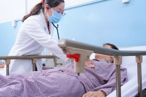 Đã có 272 ca nghi ngộ độc sau ăn bánh mì tại TPHCM, nhiều bệnh nhân vẫn đang điều trị nội trú