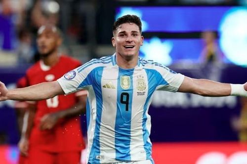 Tuyển Argentina gạch tên Alvarez vì chưa tiêm vaccine