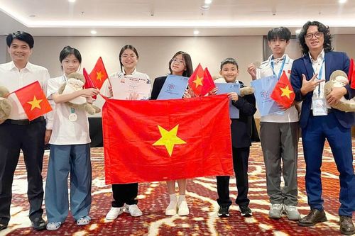 5 huy chương đáng tự hào của học sinh THCS Hà Nội tại Olympic Vật lý Trẻ Thế giới 2025