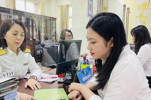 Tuyên truyền, hỗ trợ người nộp thuế làm quen với phương thức quản lý mới