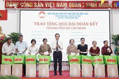 Đồng chí Trần Lưu Quang: Mỗi khu phố đoàn kết, cả thành phố sẽ trở nên mạnh mẽ