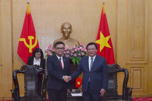 Thúc đẩy hợp tác đào tạo, bồi dưỡng cán bộ giữa Việt Nam-Indonesia