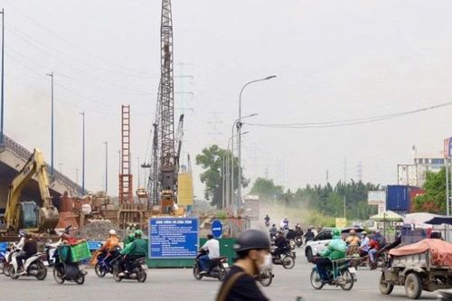 Thành phố Hồ Chí Minh khẩn trương kiểm tra, sửa chữa hạ tầng giao thông sau mưa lớn