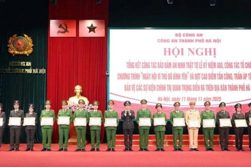 Xứng đáng là Công an Thủ đô Anh hùng của Công an nhân dân Việt Nam Anh hùng