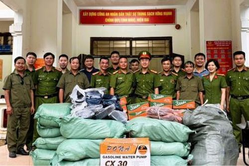Hỗ trợ nhân dân khắc phục hậu quả mưa lũ