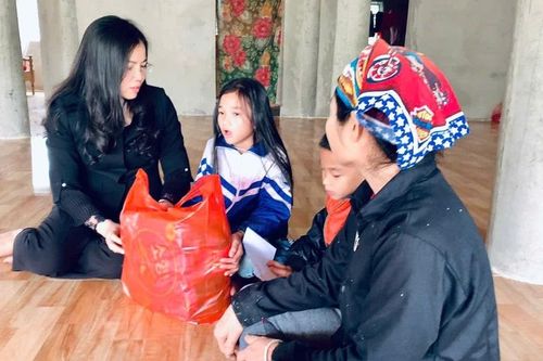 Hơn một phần tư thế kỷ 'gieo hạt yêu thương' cho giáo dục vùng cao