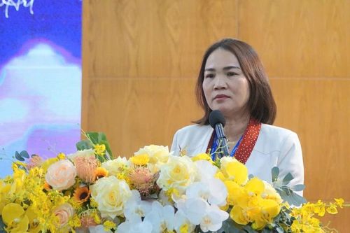 TPHCM phát động cuộc thi Việt điệu trăng thanh cho học sinh