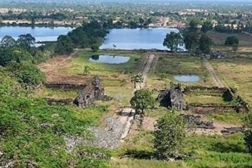 Lào phát hiện ngôi tháp cổ kiến trúc xưa
