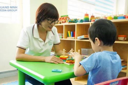 Lưu ý '4T' của cha mẹ khi đồng hành cùng con khuyết tật