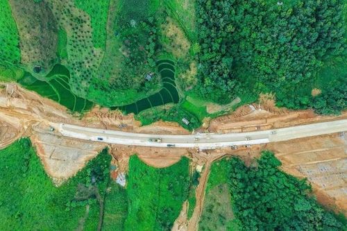 Bộ trưởng Xây dựng chốt hạn 'về đích' 2 tuyến cao tốc qua Cao Bằng, Lạng Sơn