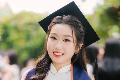 Những thủ khoa xuất sắc truyền cảm hứng - Bài 2: Cạnh tranh với chính mình