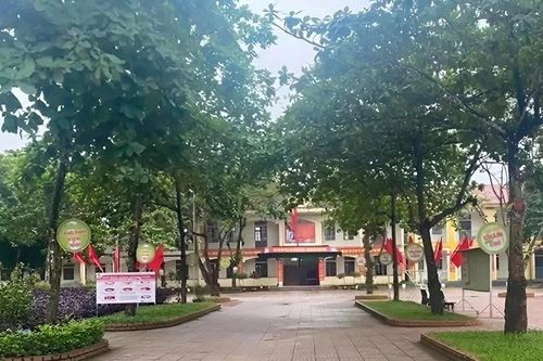 Nữ sinh nhập viện vì bị bạn nam cùng lớp đánh liên tiếp vào đầu
