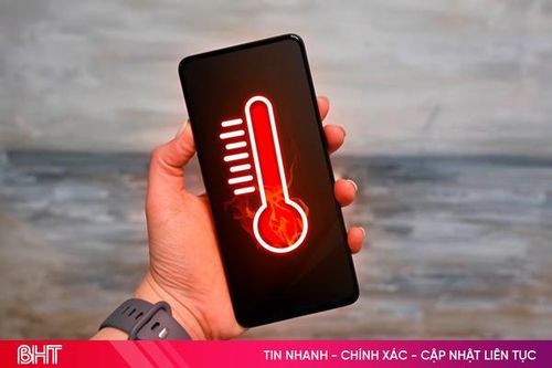 Dấu hiệu cảnh báo và cách khắc phục hiện tượng quá nhiệt bộ sạc
