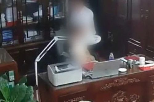 Ninh Bình: Đề nghị cho thôi việc Chủ tịch Hội đồng trường có hành vi thiếu chuẩn mực