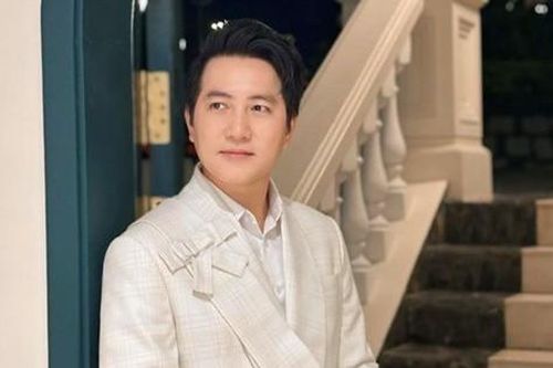 'Nam thần vạn người mê' và nỗi niềm trăn trở ở tuổi 48