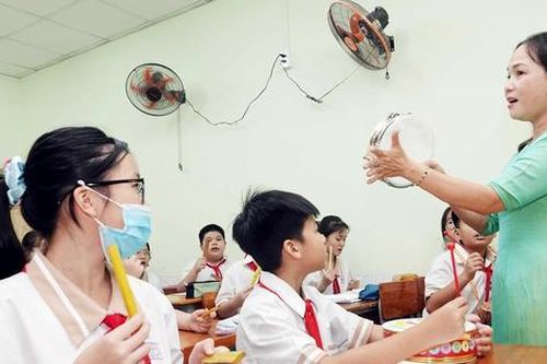 Lương được xếp cao nhất: Tiếp thêm động lực cho nhà giáo