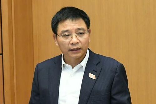 Giấy phép 25 ngành nghề bị bãi bỏ, Bộ trưởng nói 'vẫn chưa đủ', sẽ cắt giảm thêm