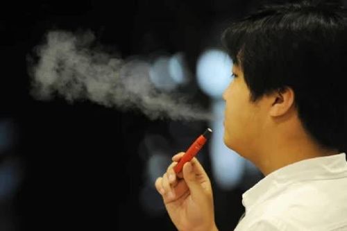 Tiềm ẩn thảm họa sức khỏe nếu không cấm thuốc lá điện tử